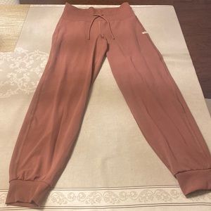 Vuori sweatpants used once!